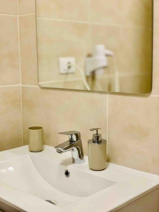 Lovely Apartment Near The Beach With Pool & Wifi カレタ・デ・フステ エクステリア 写真